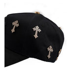 vista en zoom de cruces con pidras b chrome gold